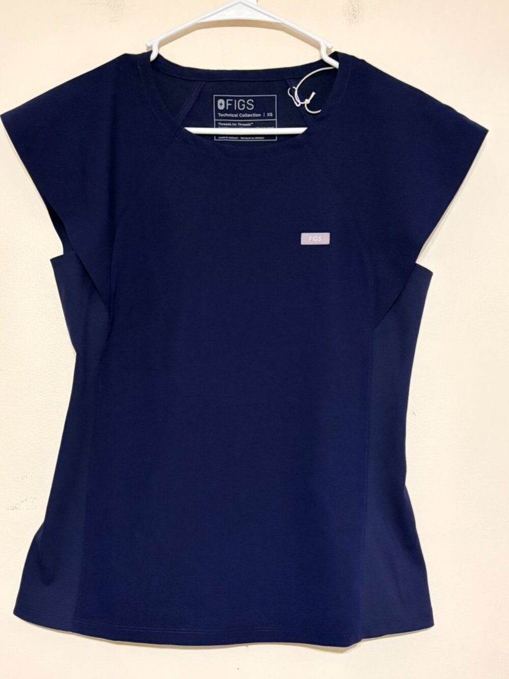 Women's FIGS Navy Blue Orillia Slim Scoop Neck Scrub Top Size XS